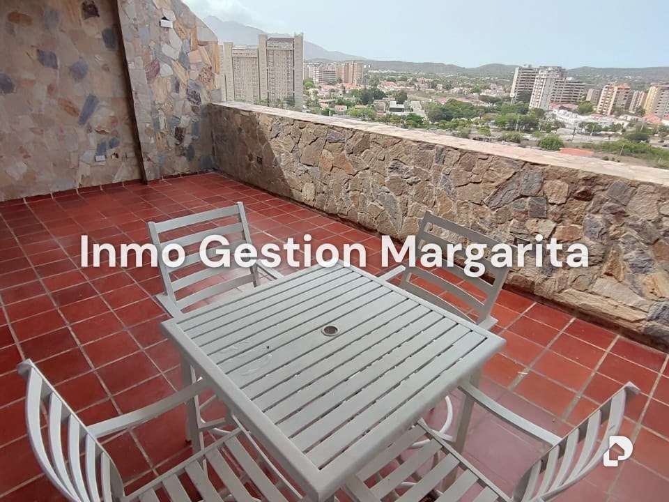 Penthouse en Urb Playa El Angel, Porlamar – 1