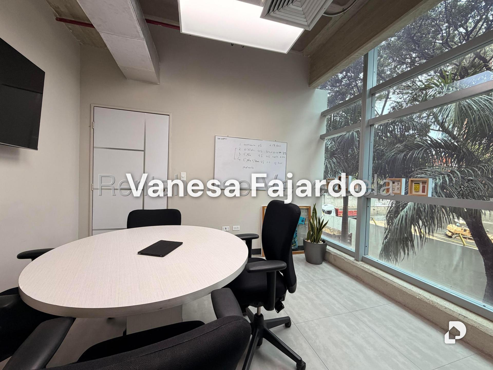 Oficina en Las Mercedes, Caracas – 3