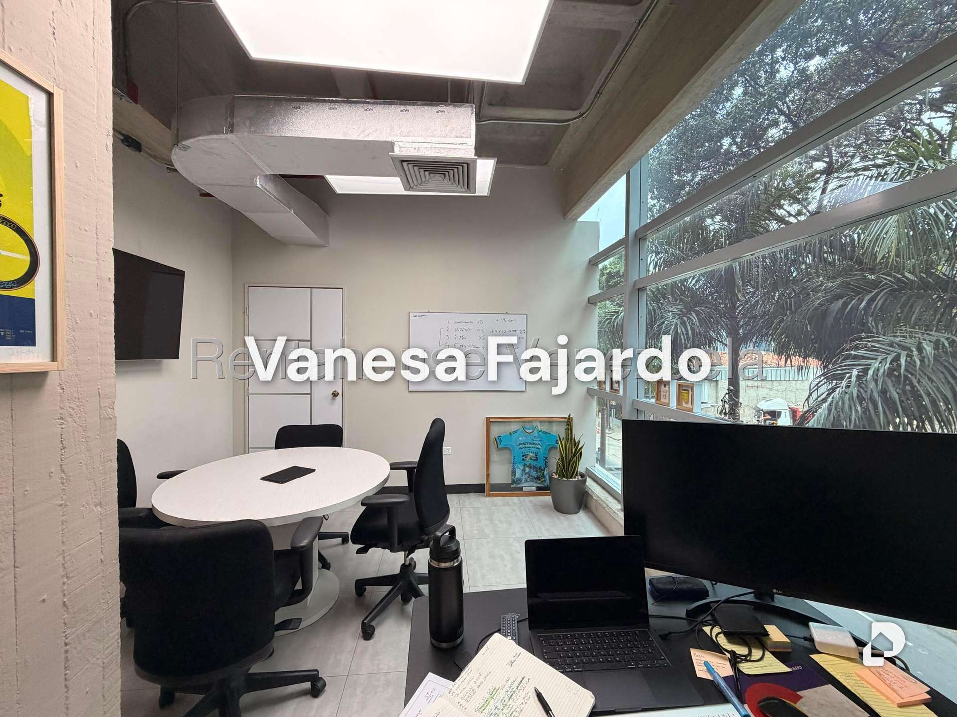 Oficina en Las Mercedes, Caracas – 4