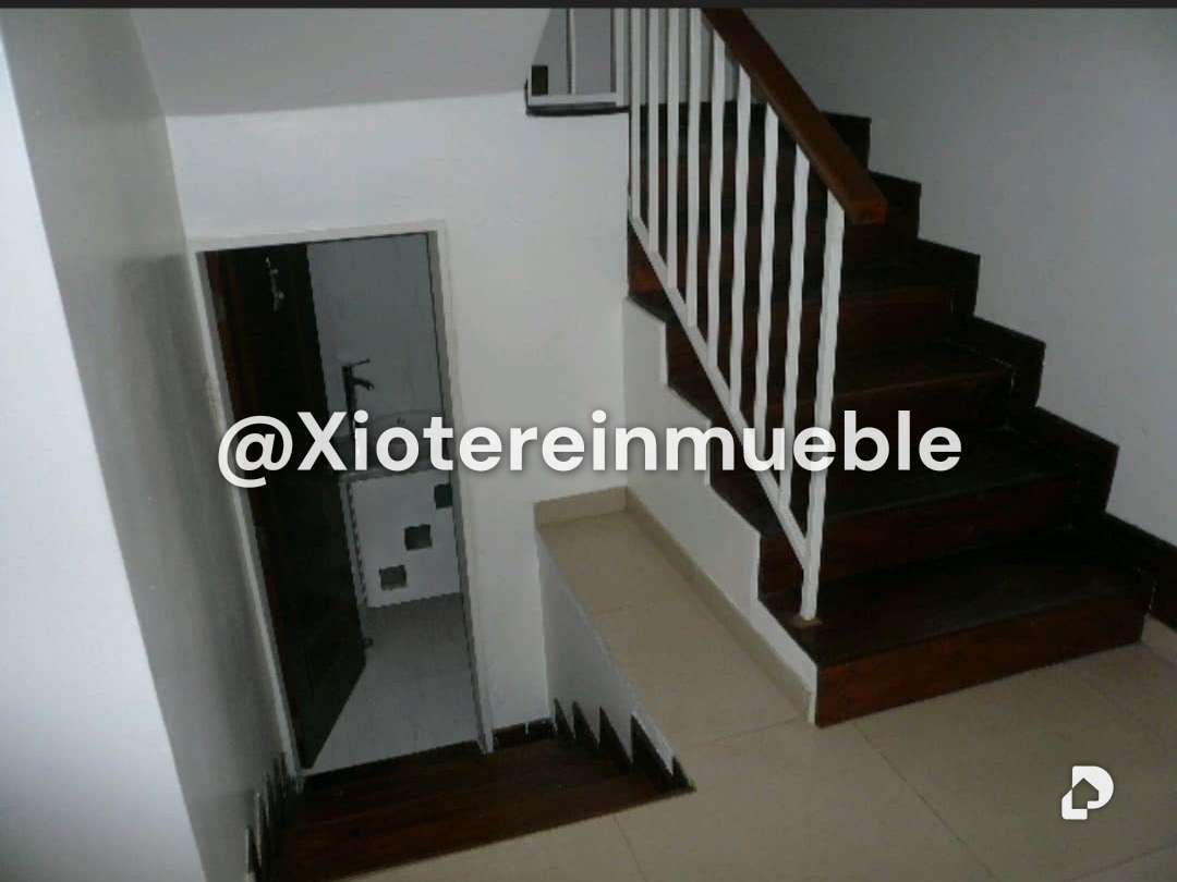 Casa en Alto Prado, Caracas – 12