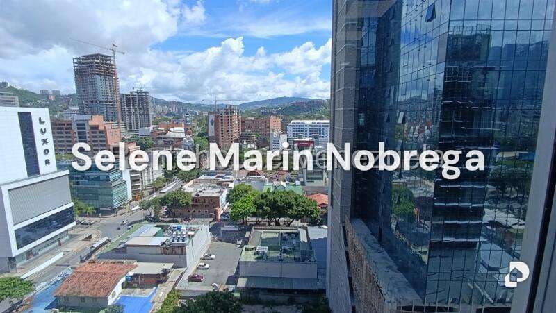 Oficina en Las Mercedes, Caracas – 11