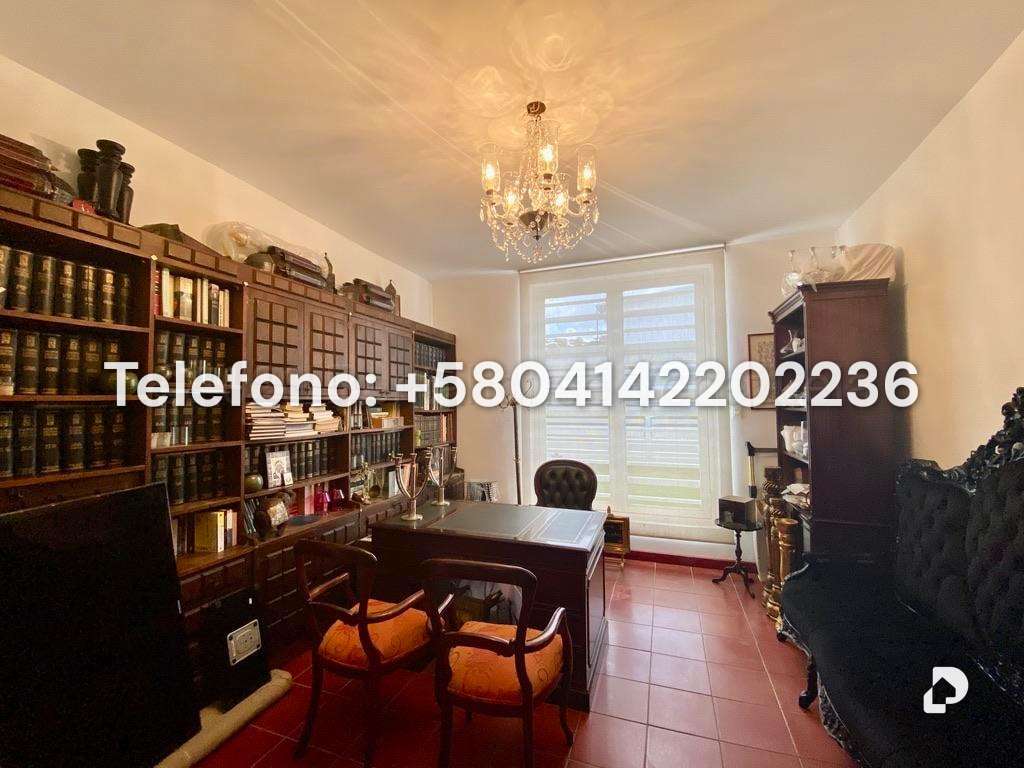 Casa en Prados del Este, Caracas – 25