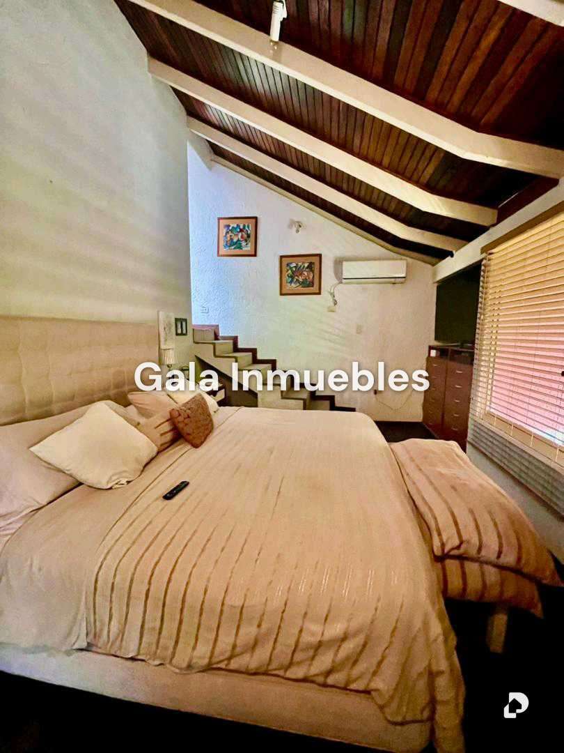 House in La Lagunita, Caracas – 30
