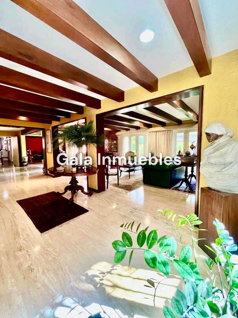 House in La Lagunita, Caracas – 10