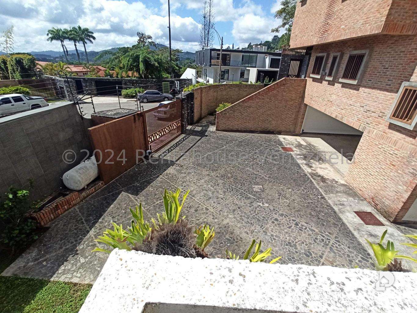Casa en La Lagunita Country Club, Caracas – 8
