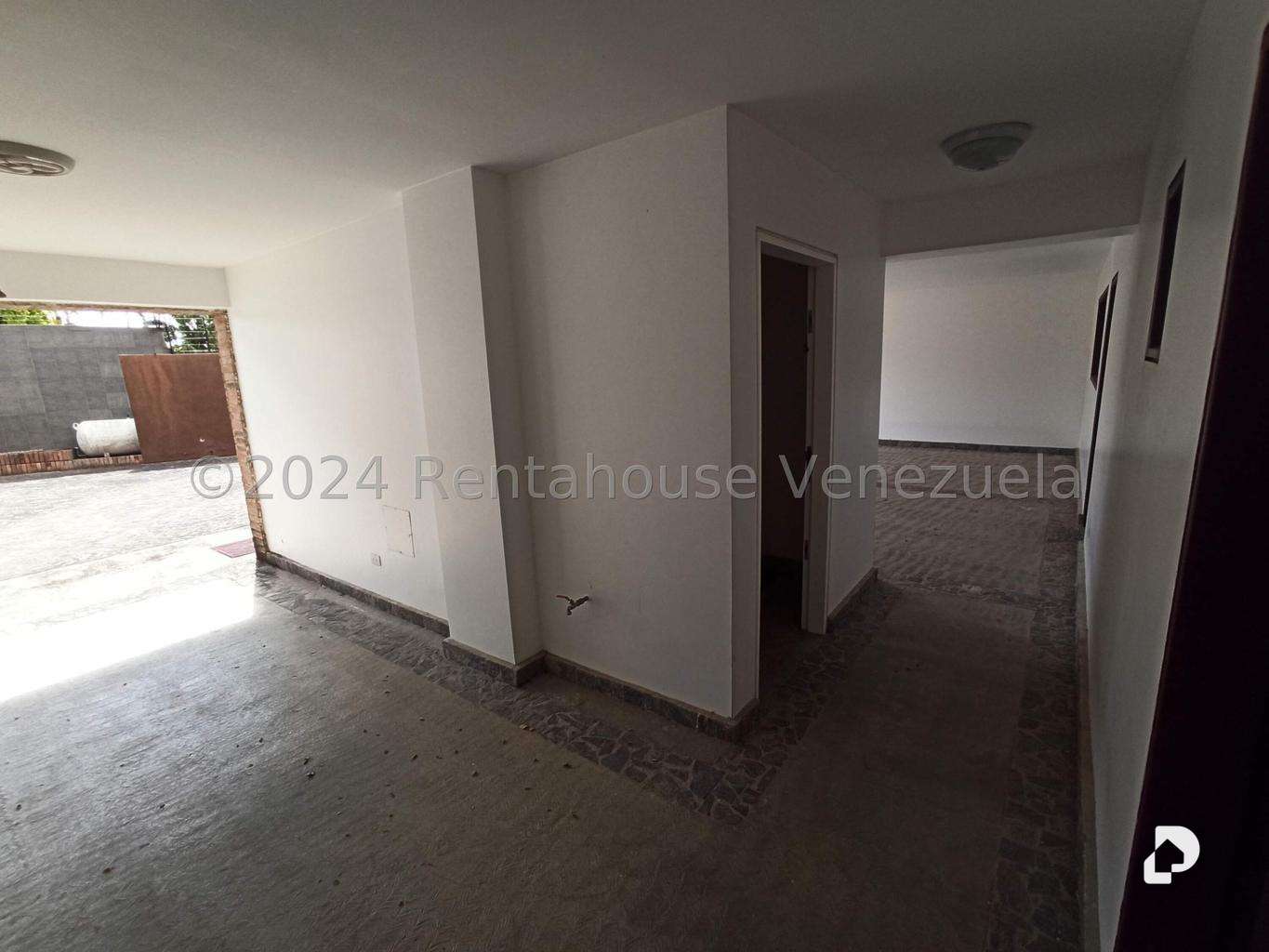 Casa en La Lagunita Country Club, Caracas – 12