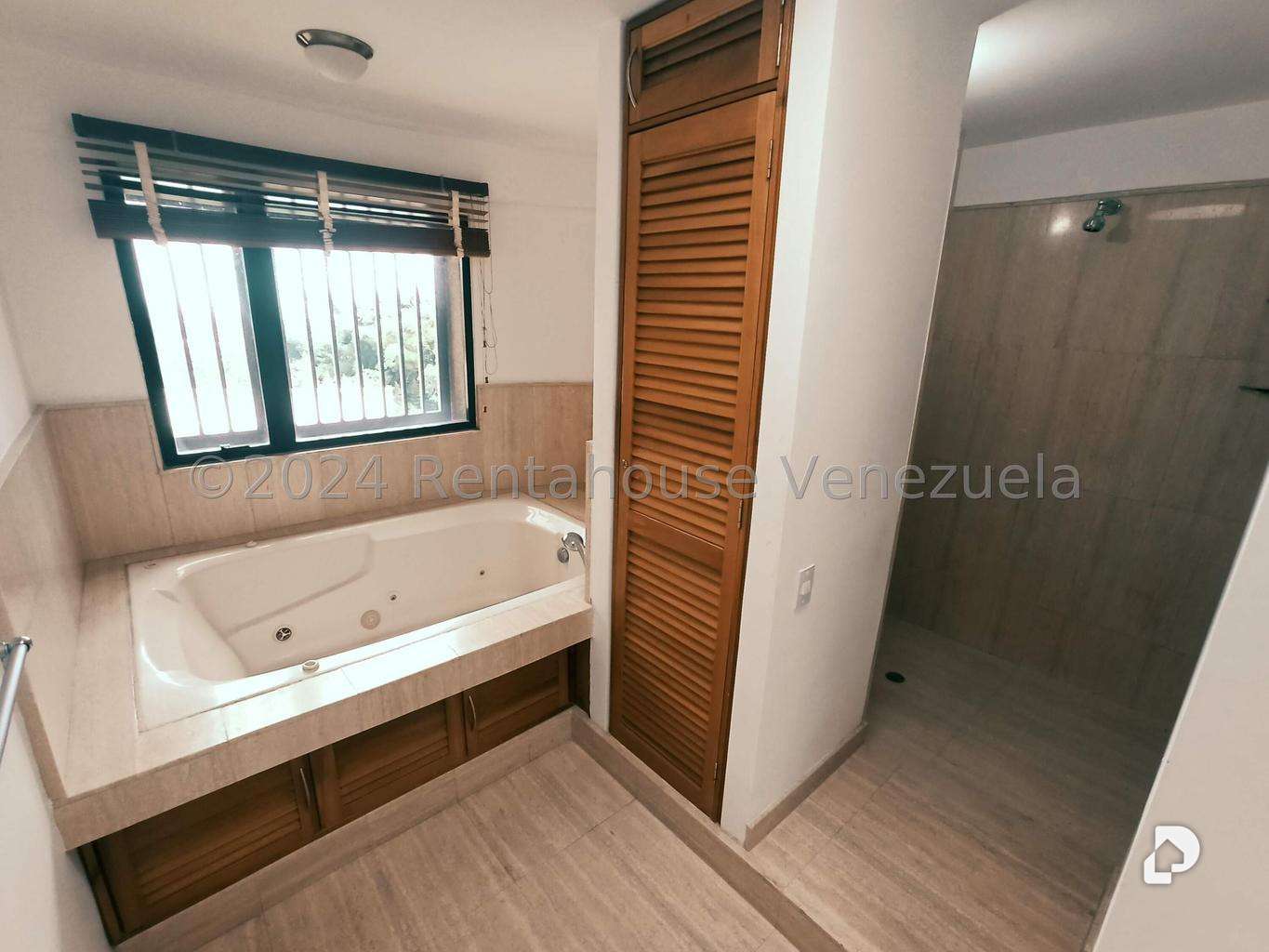 Casa en La Lagunita Country Club, Caracas – 17
