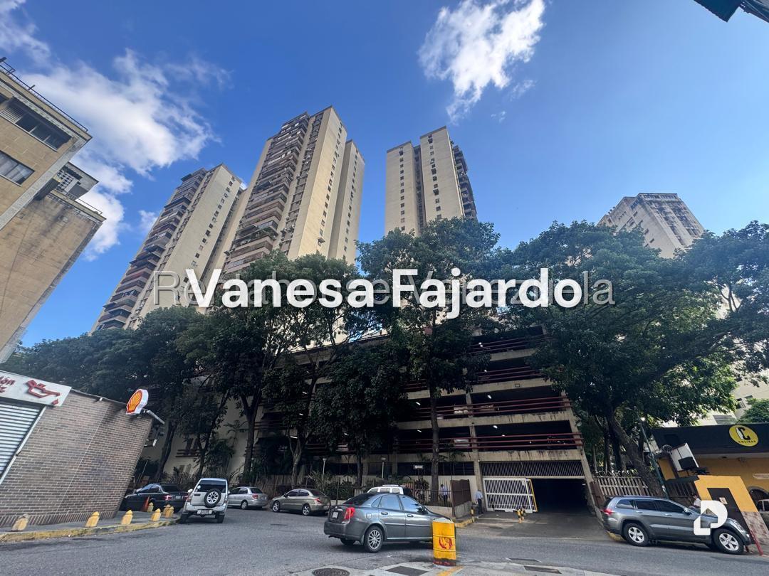 Apartamento en Colinas de Bello Monte, Caracas – 1