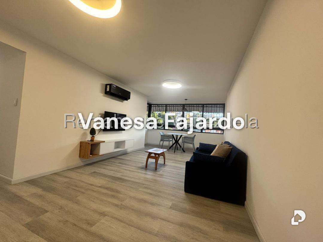 Apartamento en Colinas de Bello Monte, Caracas – 13