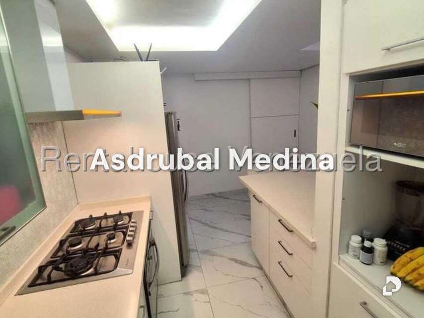 Apartamento en Santa Mónica, Caracas – 12