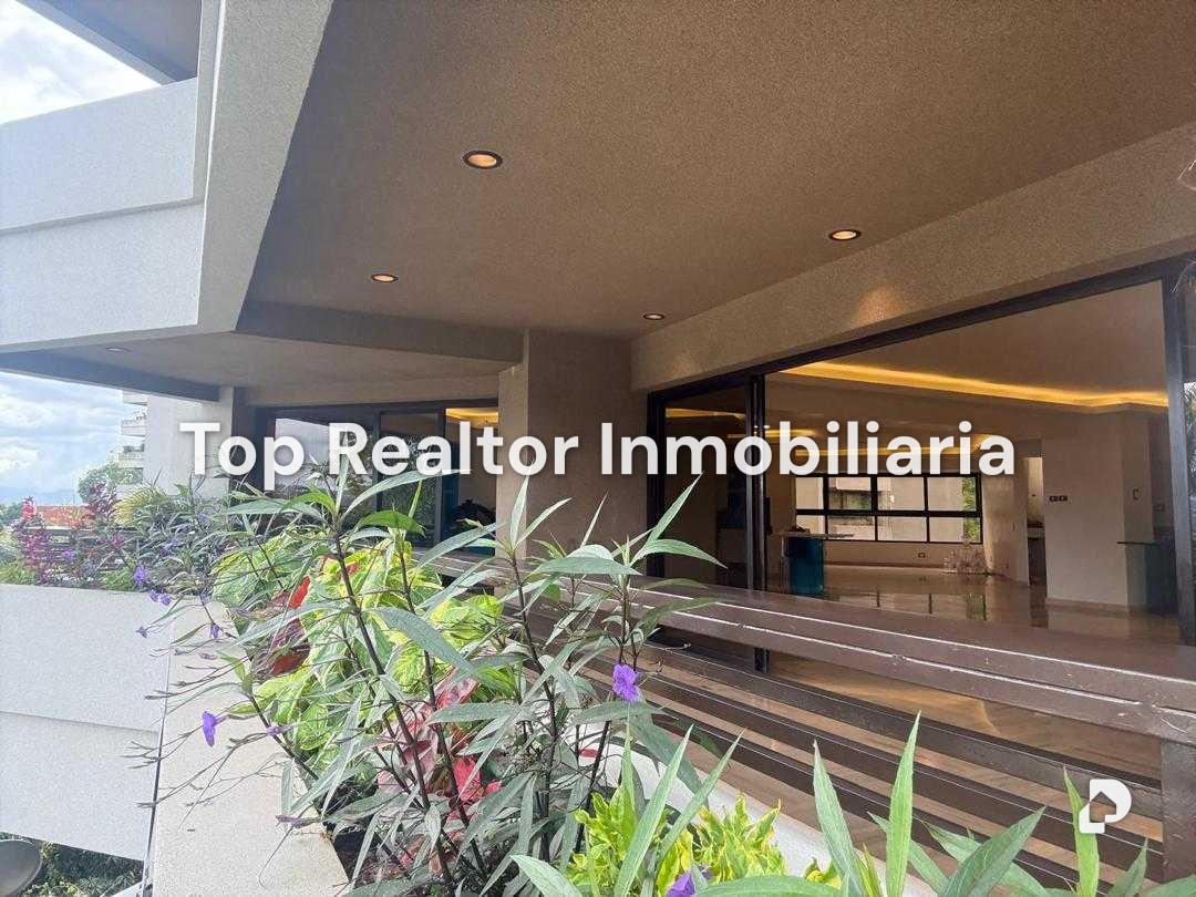 Apartamento en Altamira, Caracas – 1