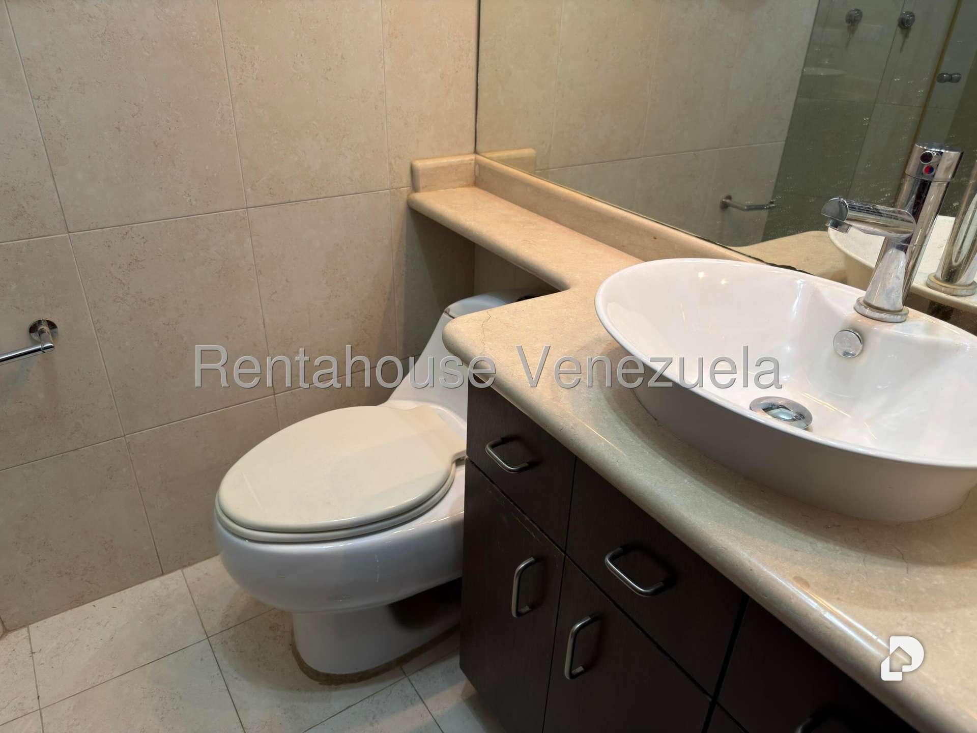 Apartamento en El Cigarral, Caracas – 2