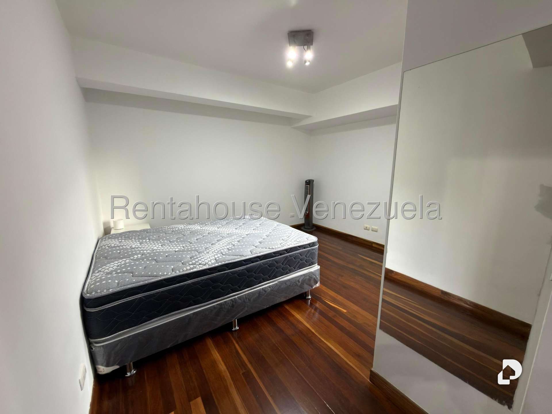 Apartamento en El Cigarral, Caracas – 4