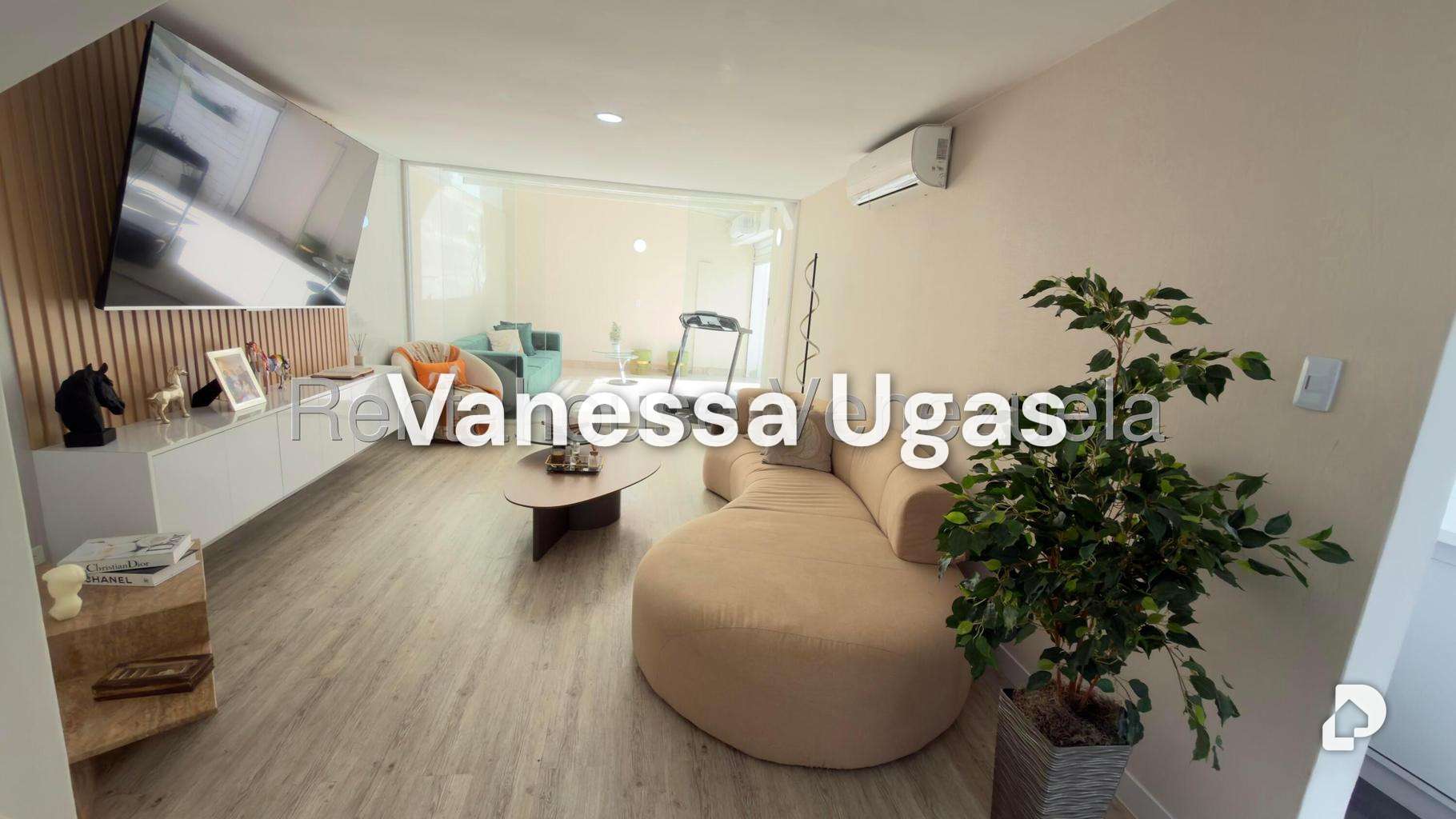 Casa en Alto Prado, Caracas – 6