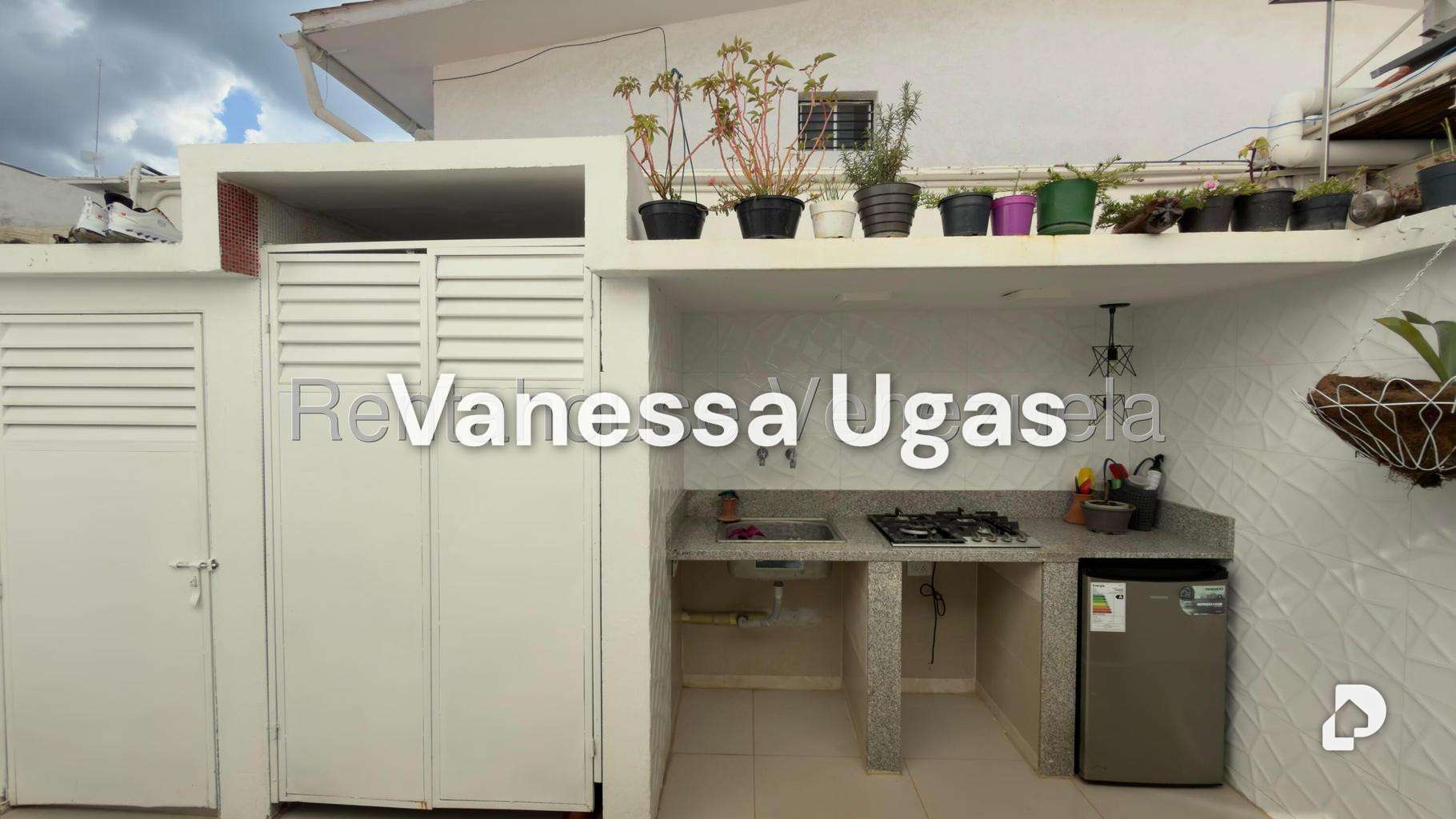 Casa en Alto Prado, Caracas – 27