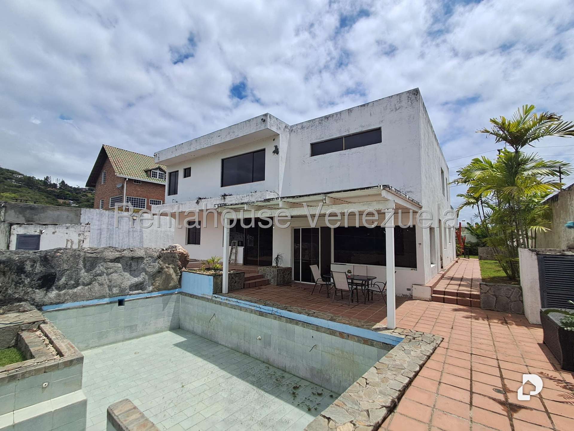 Casa en Bosques de La Lagunita, Caracas – 4