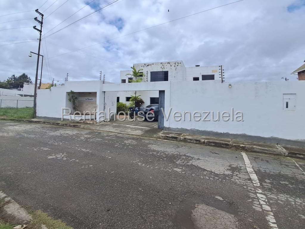Casa en Bosques de La Lagunita, Caracas