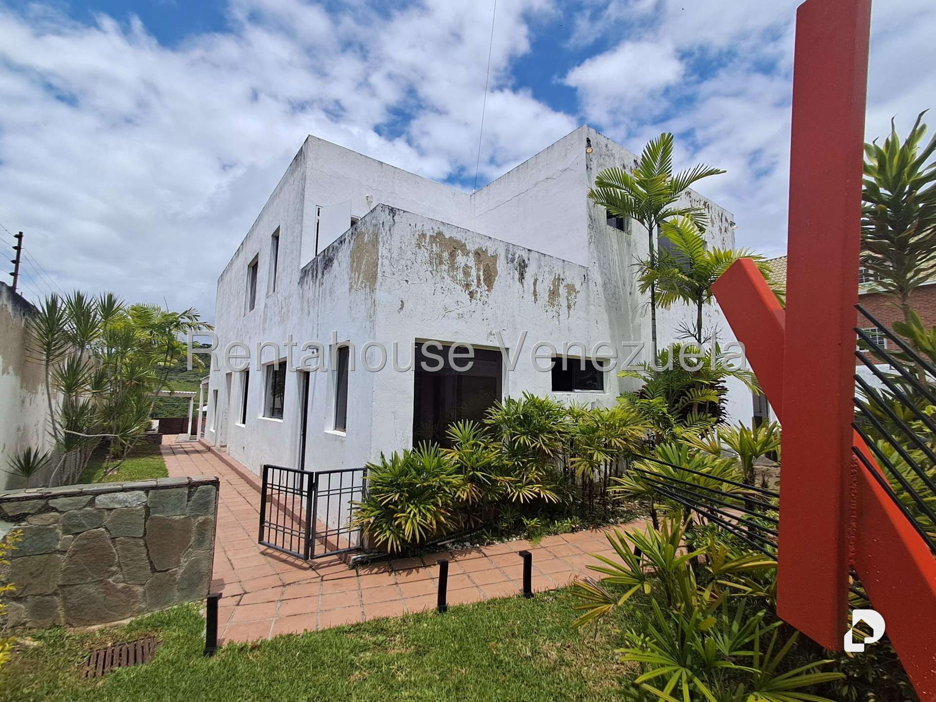 Casa en Bosques de La Lagunita, Caracas – 2