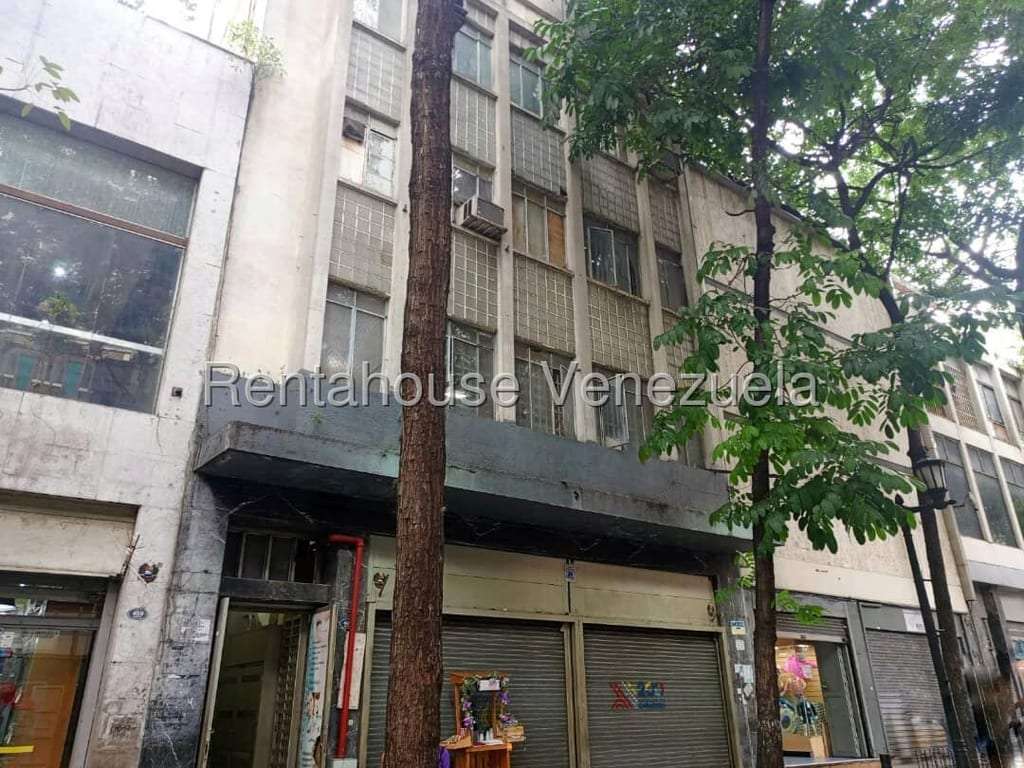 Building in Parroquia Catedral, Caracas - 1