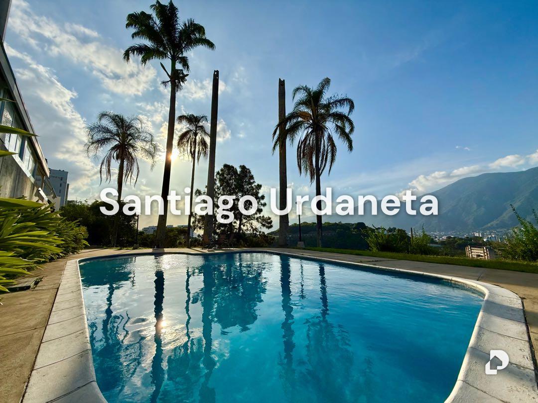 Apartamento en Lomas de San Román, Caracas – 1