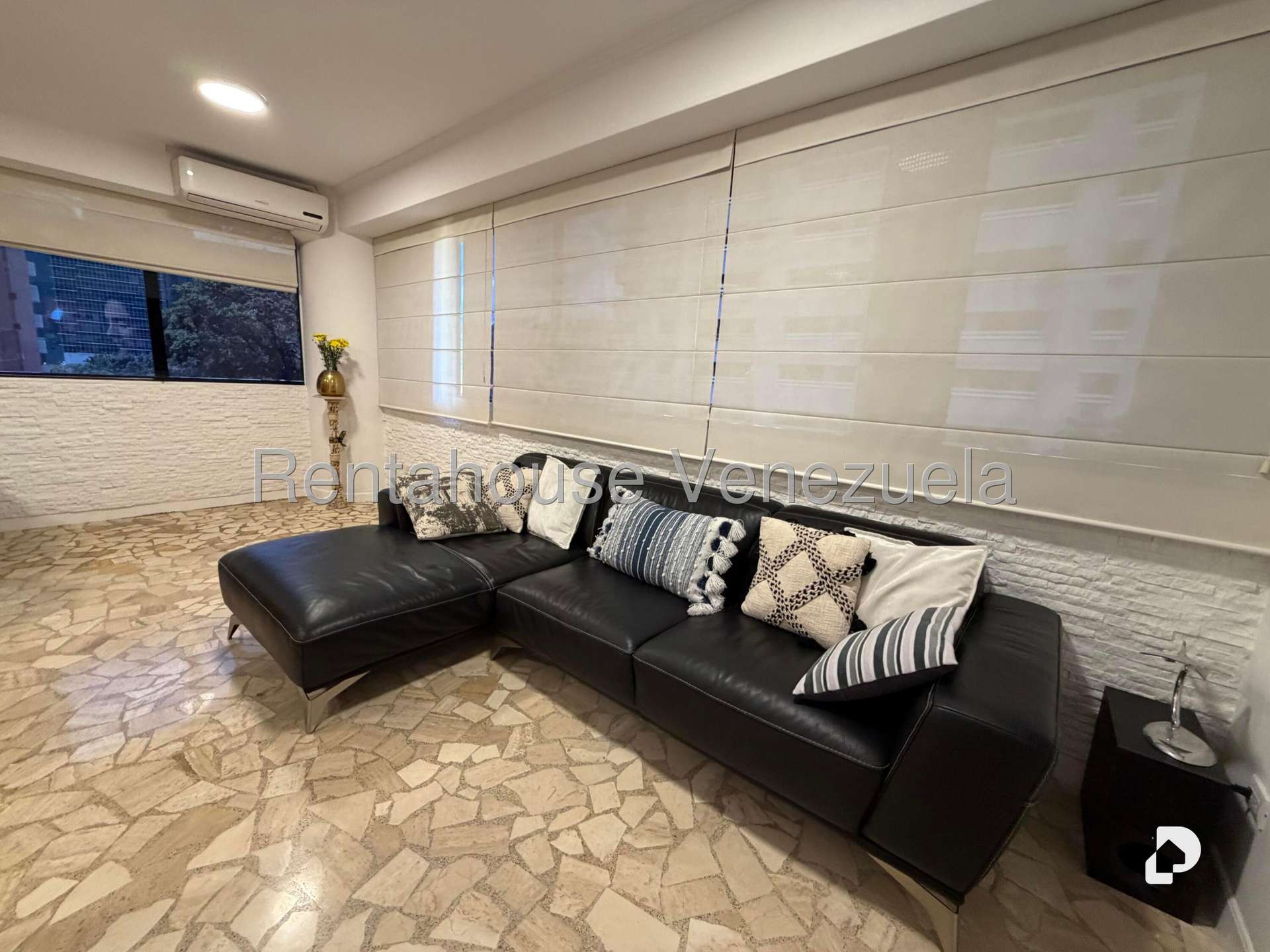 Apartamento en El Rosal, Caracas – 2