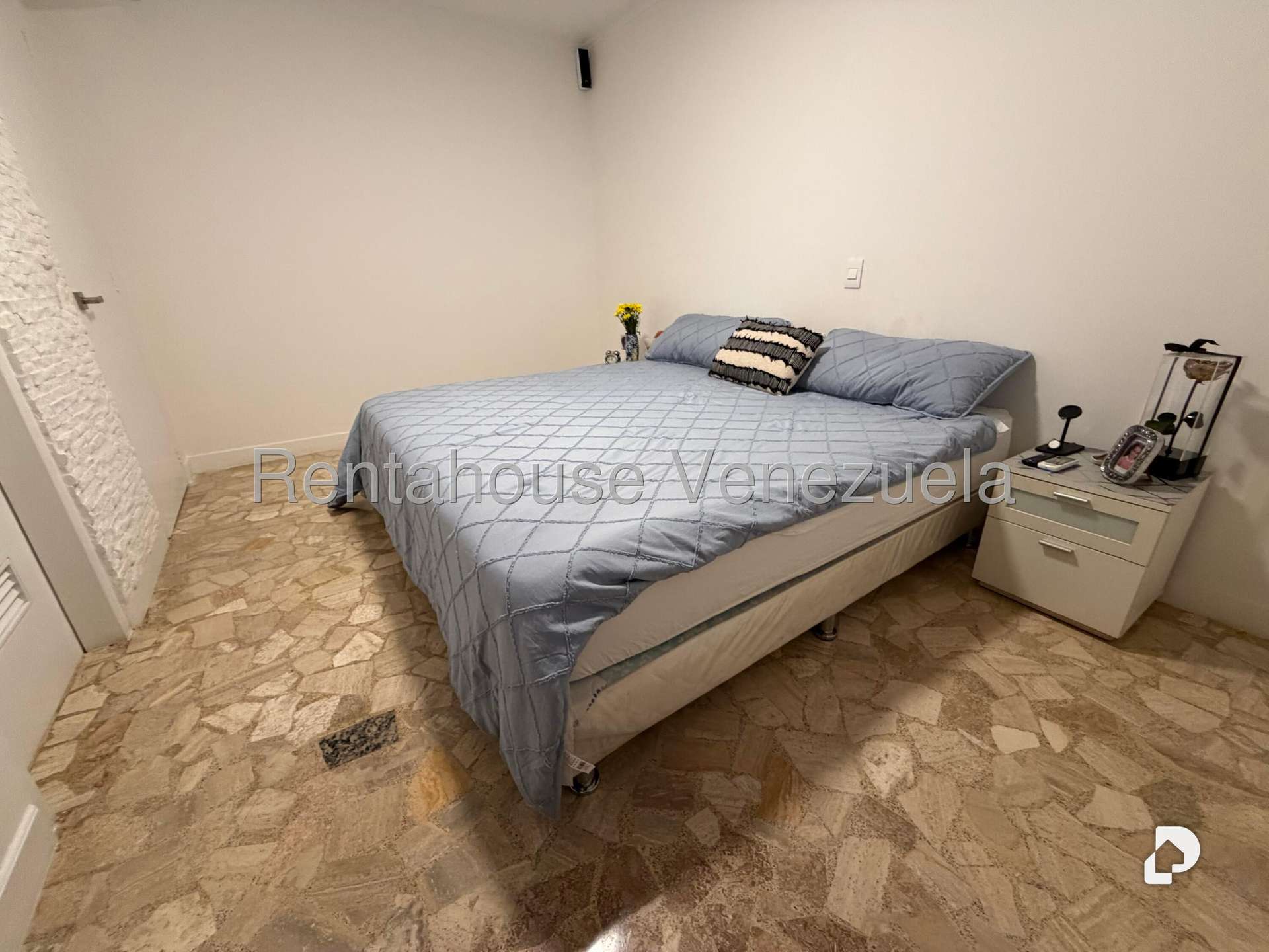 Apartamento en El Rosal, Caracas – 17
