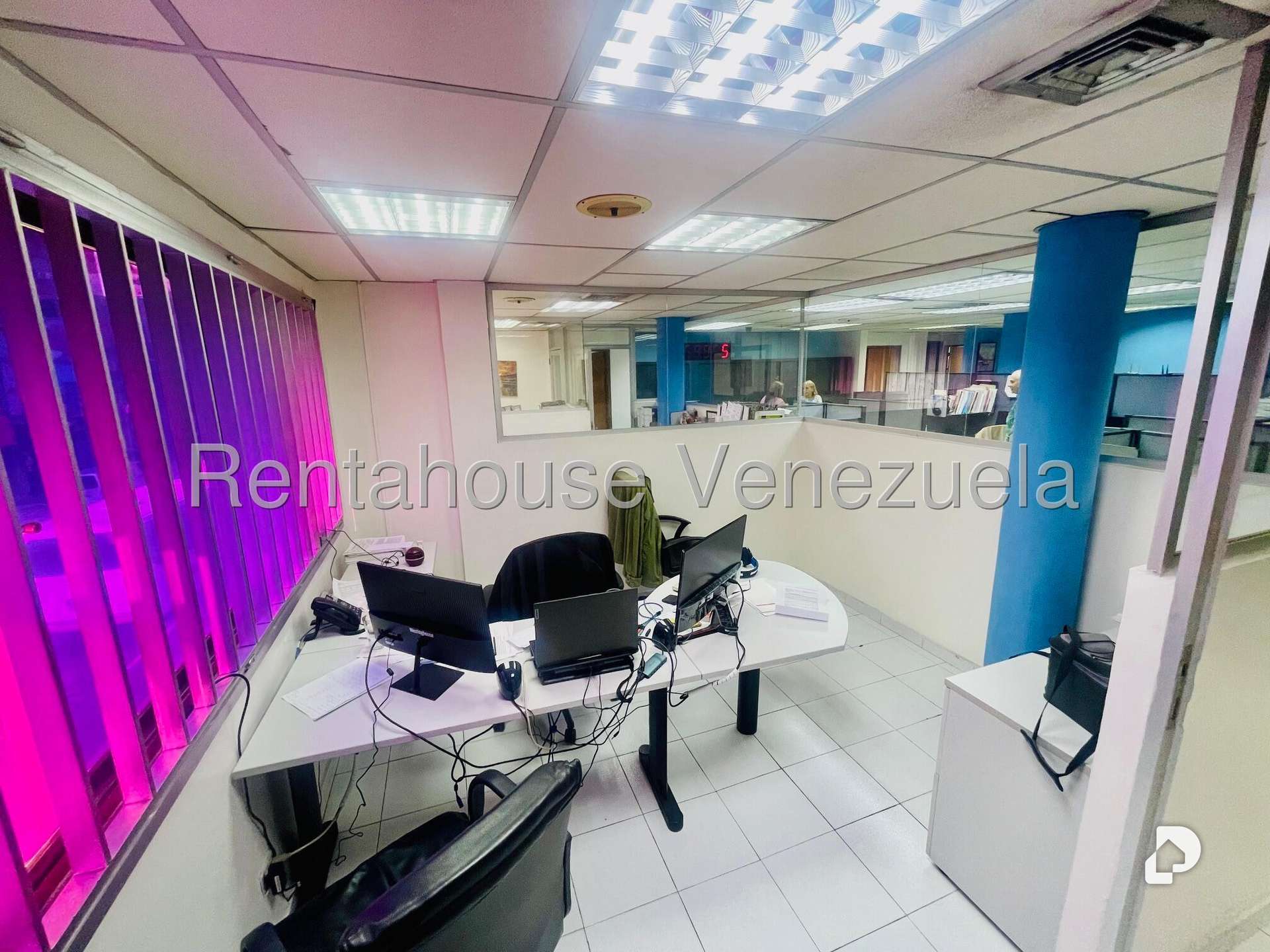 Edificio en La Candelaria, Caracas – 17