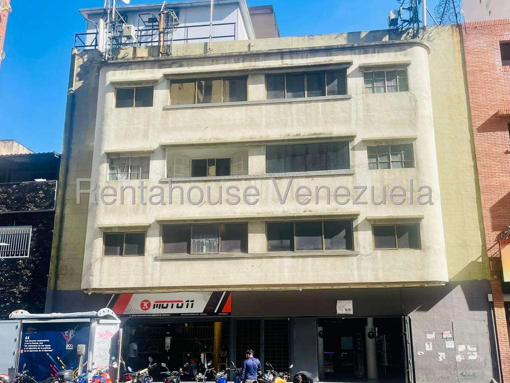 Edificio en La Candelaria, Caracas - 1