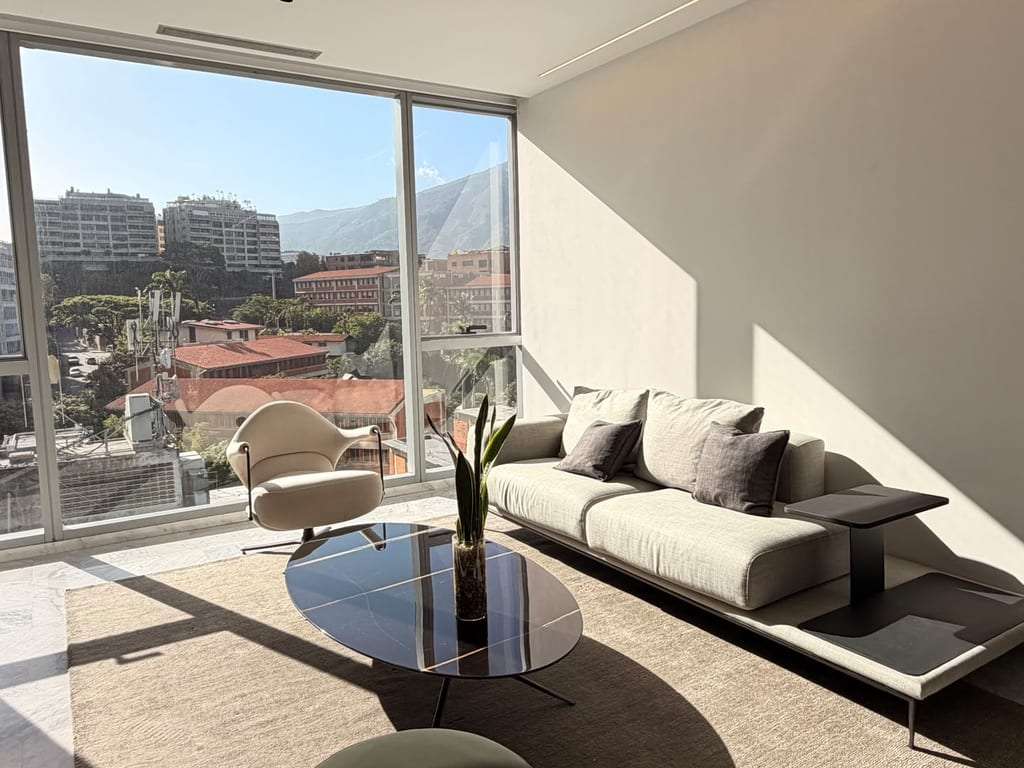 Apartamento en Las Mercedes, Caracas - 1