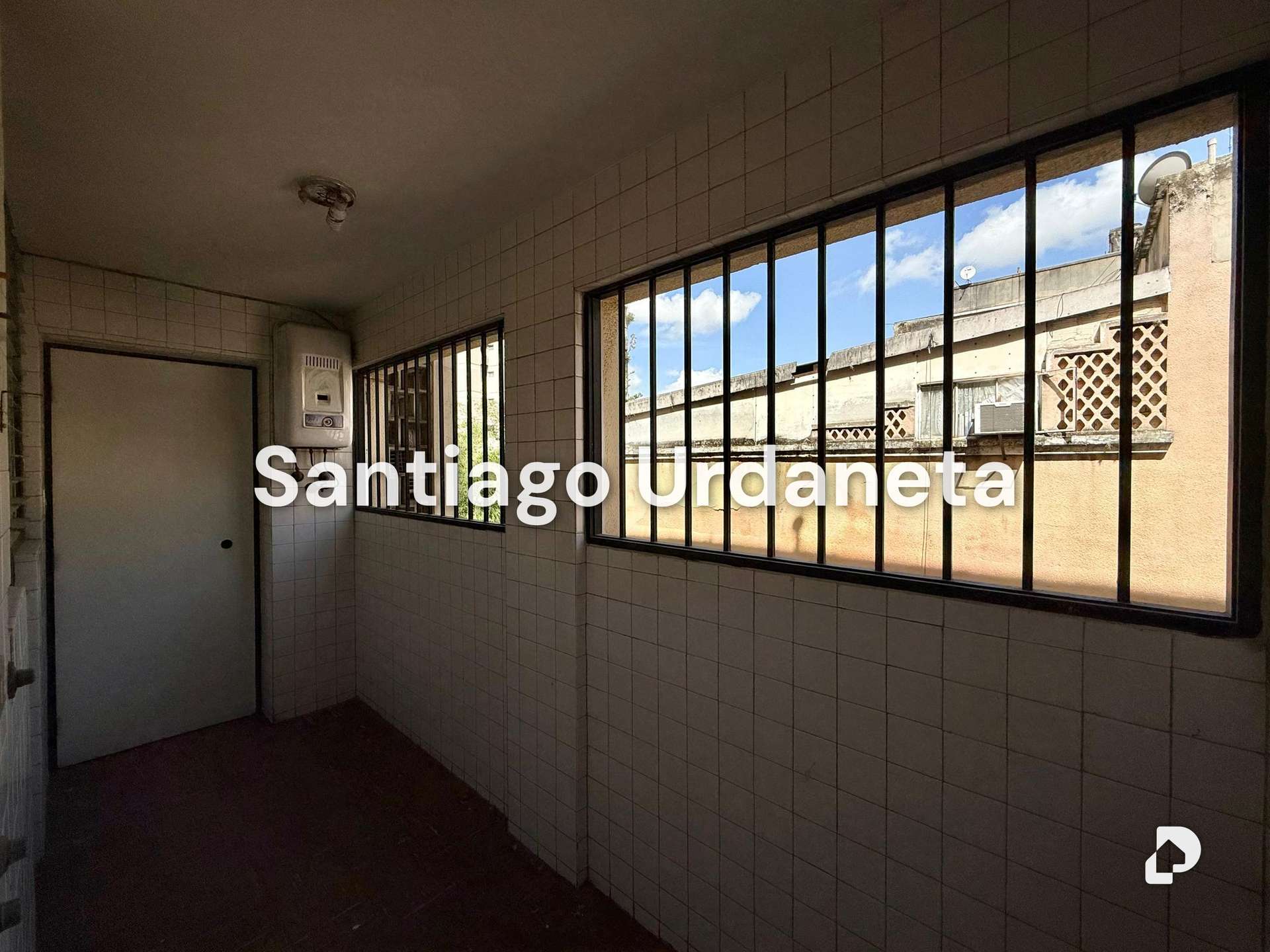 Oficina en San Bernardino, Caracas – 17