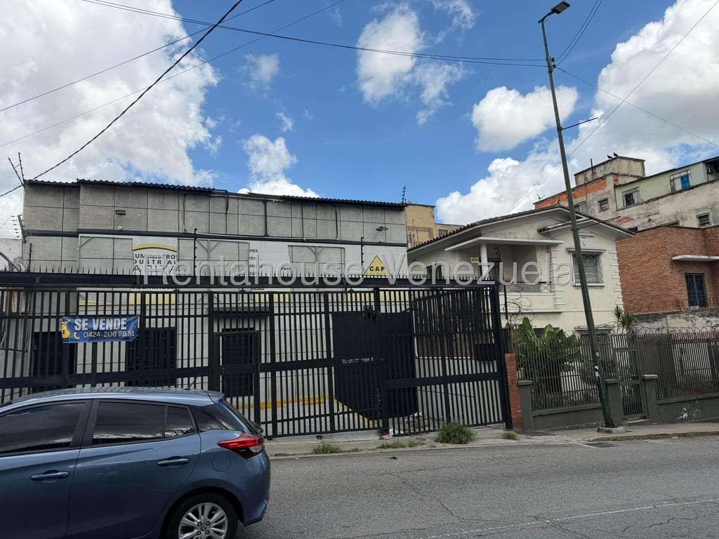 Commercial space in Maripérez, Caracas - 1