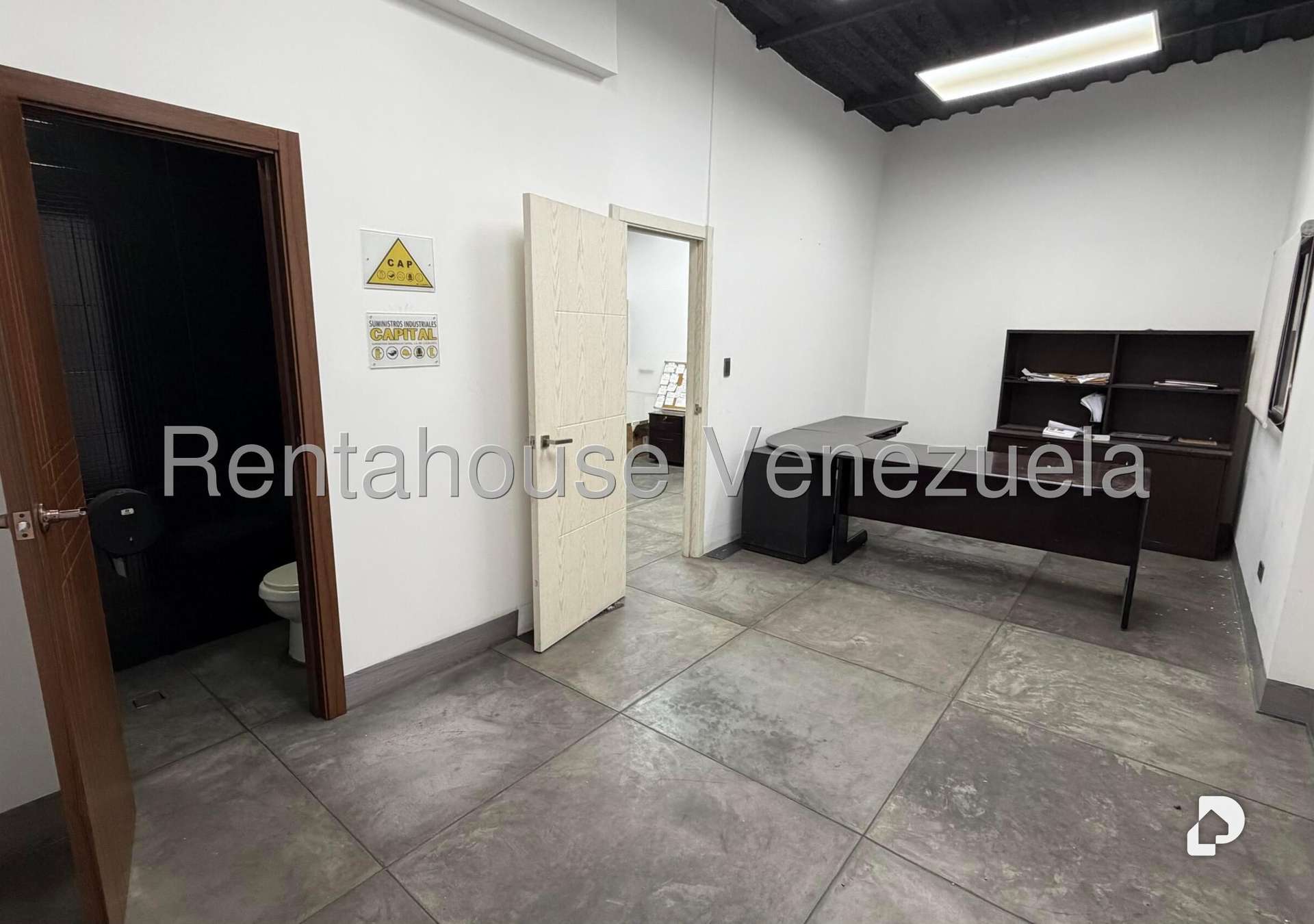 Commercial space in Maripérez, Caracas – 22