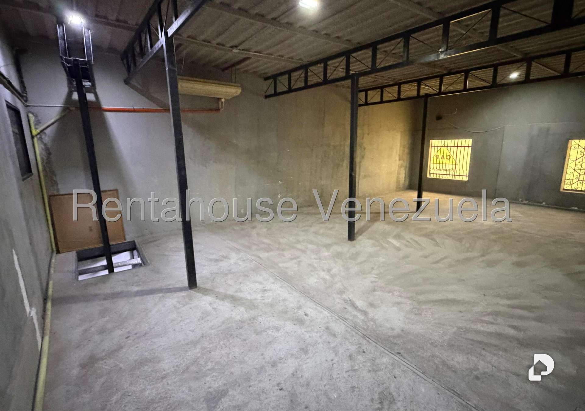 Commercial space in Maripérez, Caracas – 16