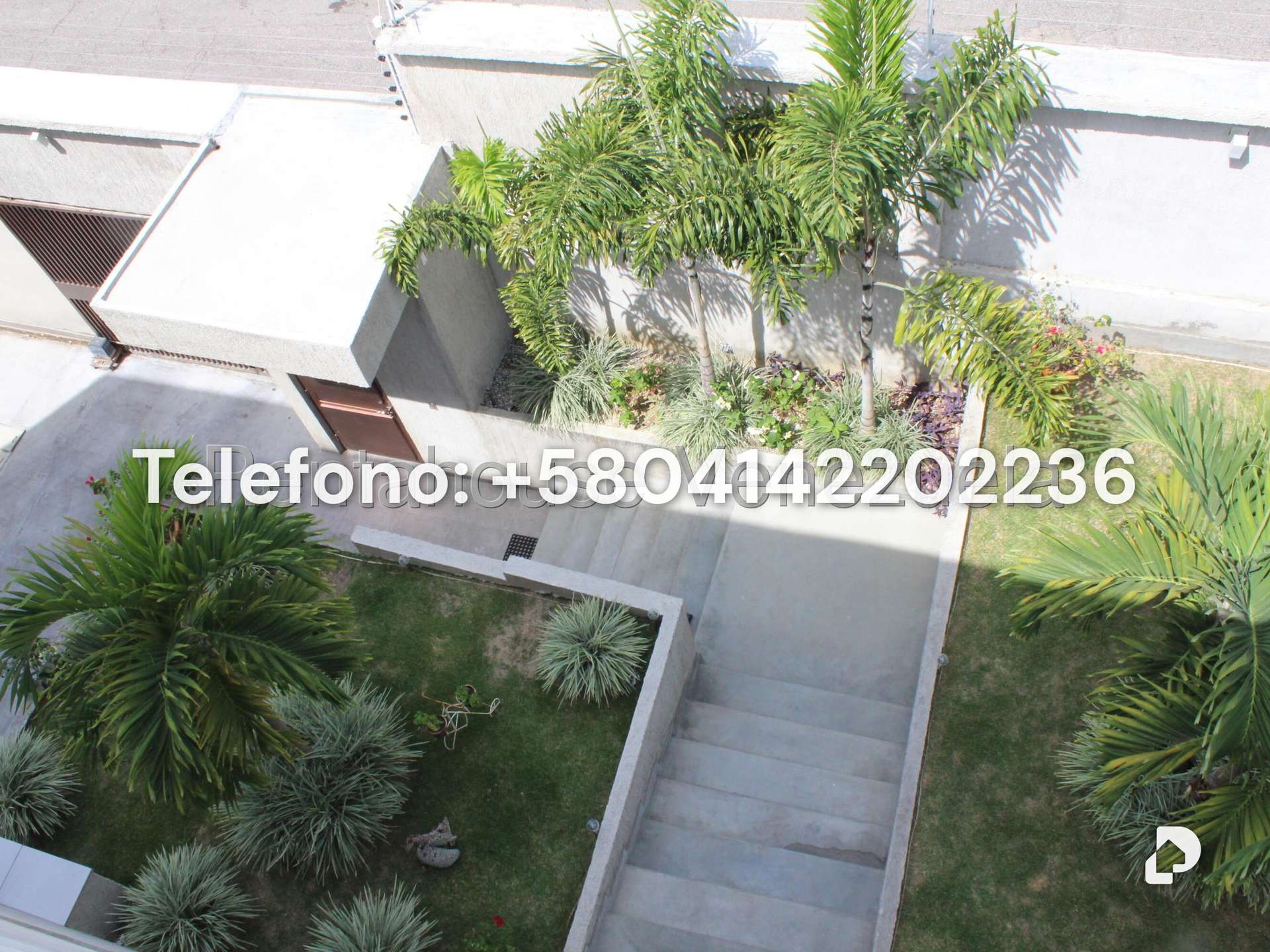 Casa en Altamira, Caracas – 94