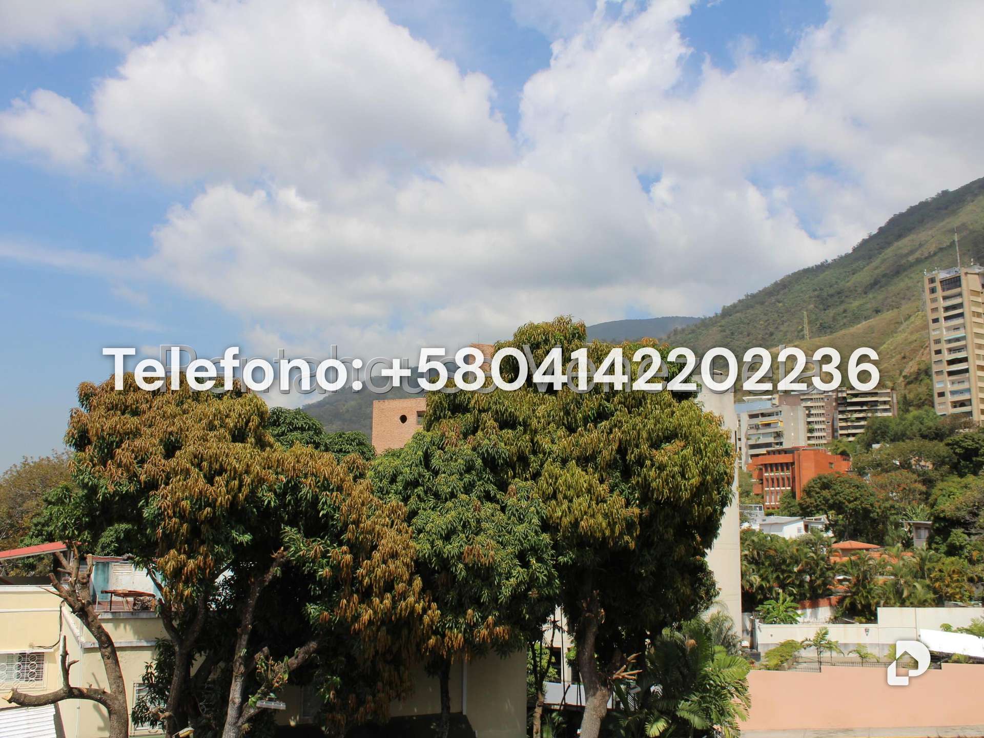 Casa en Altamira, Caracas – 92