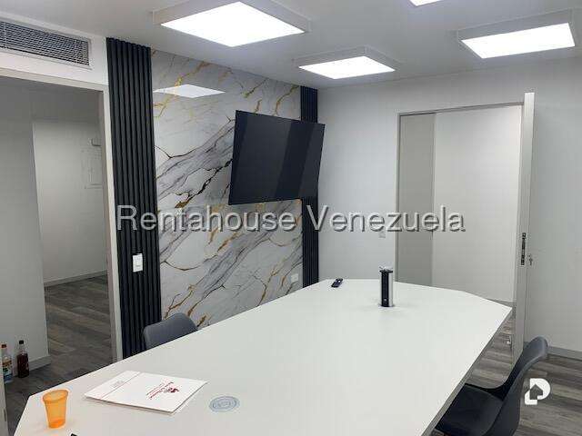 Apartamento en Los Palos Grandes, Caracas – 8