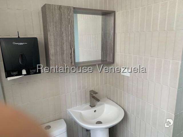 Apartamento en Los Palos Grandes, Caracas – 9