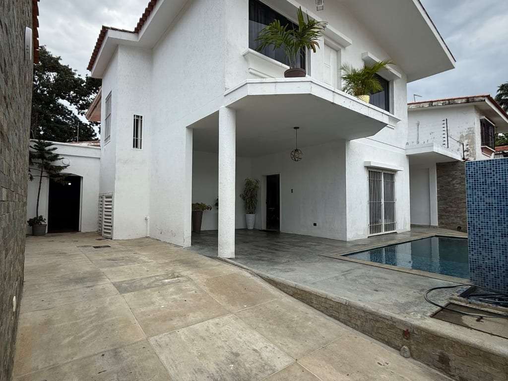 Casa en Parroquia Urbana San José, Valencia - 1