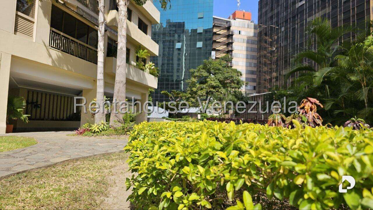 Apartamento en Campo Alegre, Caracas – 18