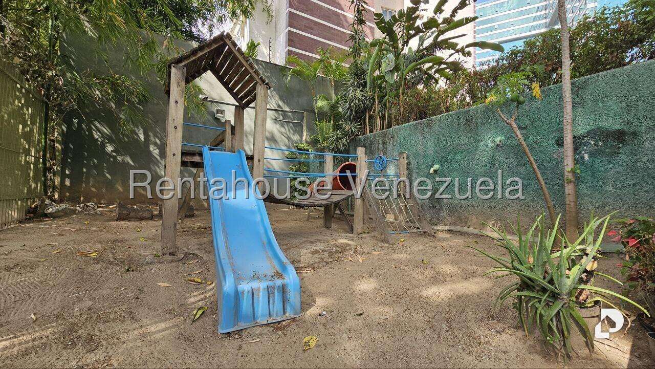 Apartamento en Campo Alegre, Caracas – 19