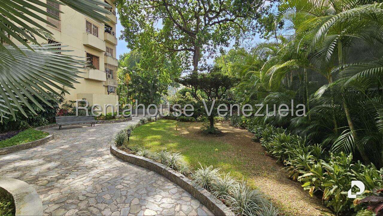 Apartamento en Campo Alegre, Caracas – 28