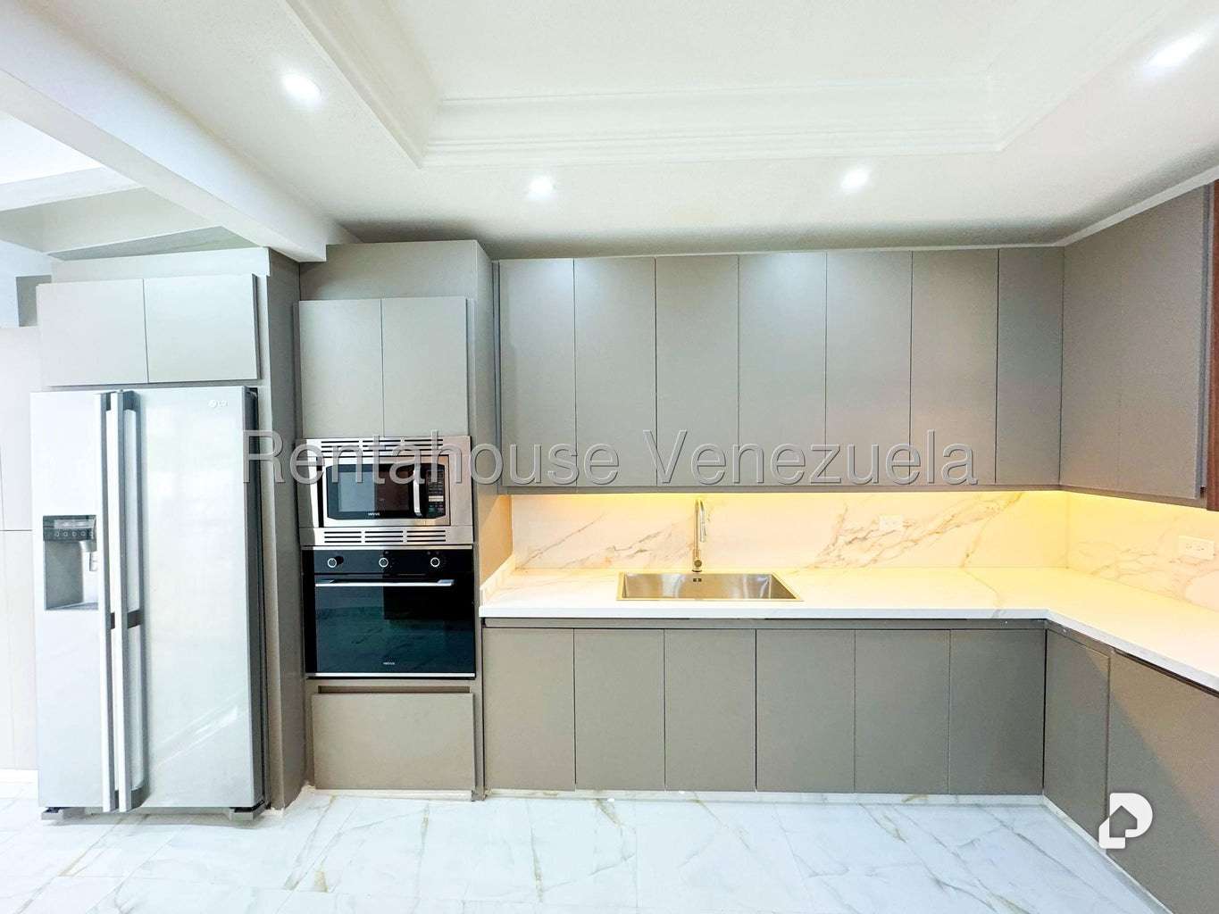 Casa en Prados Del Este, Caracas – 9