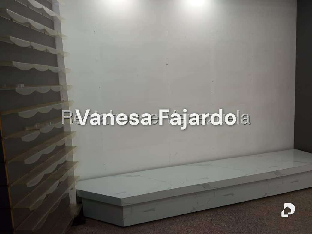 Local comercial en Parroquia Santa Rosalía, Caracas – 6