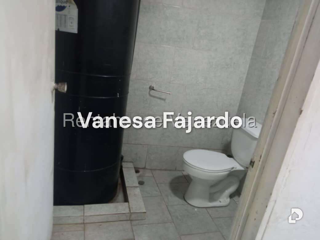 Local comercial en Parroquia Santa Rosalía, Caracas – 10