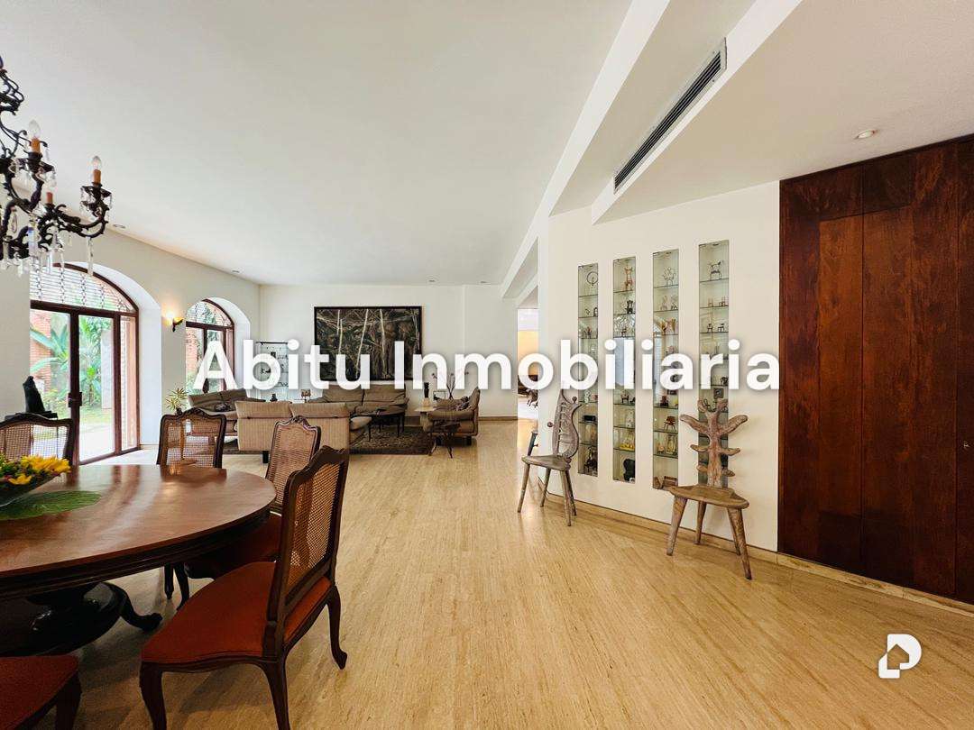 Apartamento en Altamira, Caracas – 13
