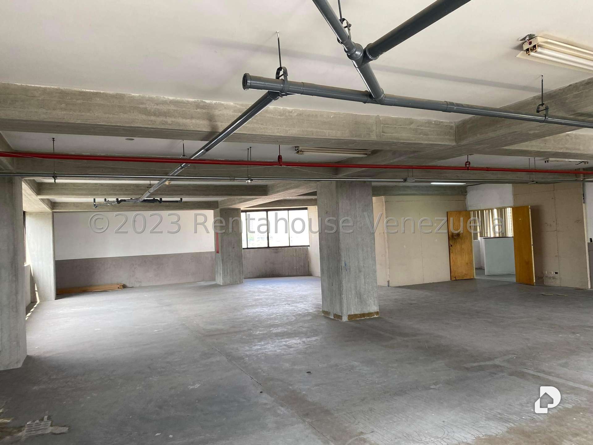 Building in Los Dos Caminos, Caracas – 16