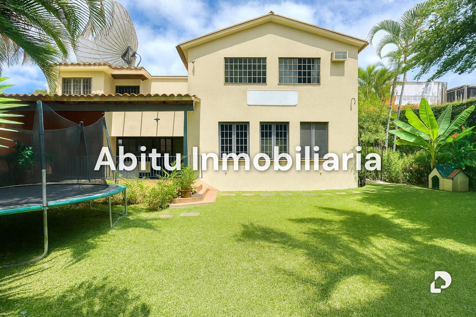 Casa en Los Palos Grandes, Caracas – 1