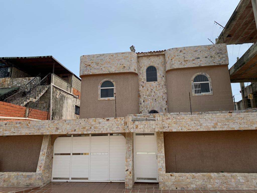 Casa en Cumboto Norte, Puerto Cabello - 1