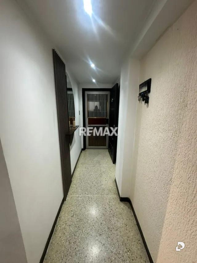 Apartamento en Avenida Guajira, Maracaibo – 2
