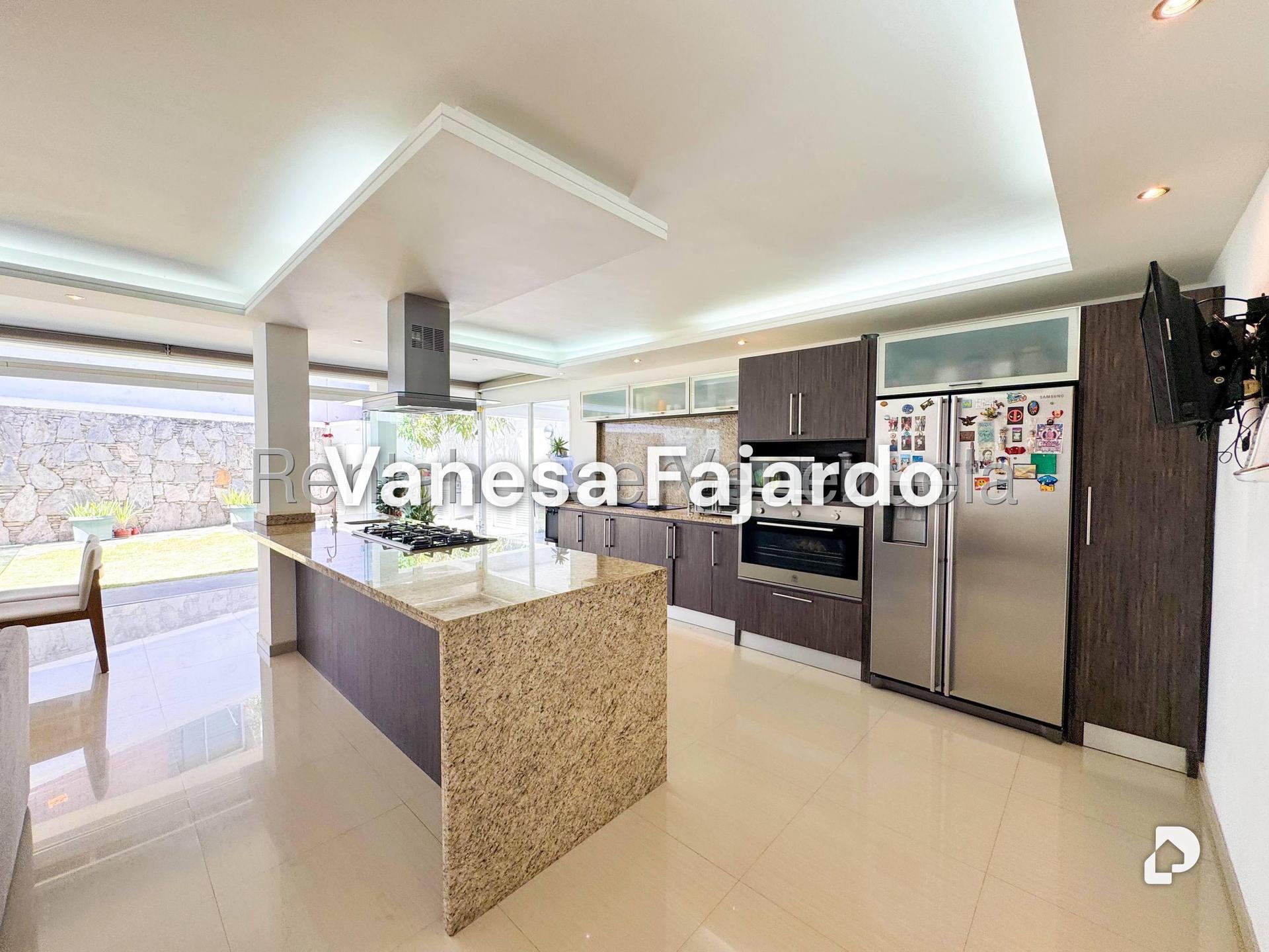 Casa en Prados del Este, Caracas – 5